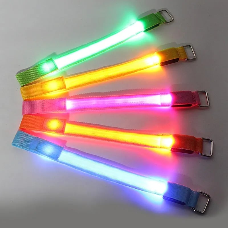 🐎 Glow Stride-benband — LED-belysning för hästens ben
