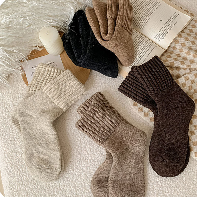 🌟Köp 1 få 4 gratis🧦 Värmande Ullstrumpor i Mellanhöjd