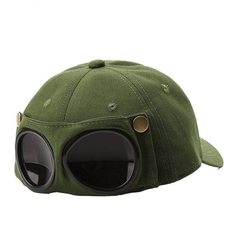🤣 Baseballkeps i aviatorstil — unika fack för solglasögon och vintage-detaljer i metall! 🧢✨